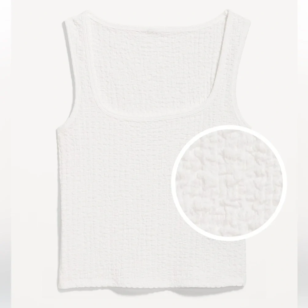 Old Navy Square Neck Textured Tank Top in White Lillies Size Small Women’s
